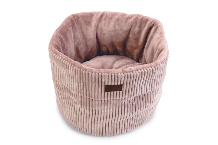 Designed by Lotte Katzenkorb "Ribbed"